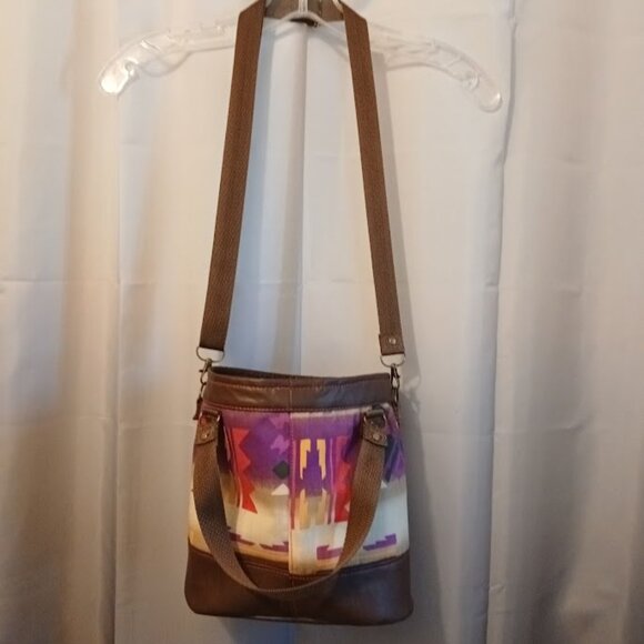 New Bucket Saddle Bag Purse Tote Brown Purple Chevron Aztec print Pleather - Picture 6 of 9